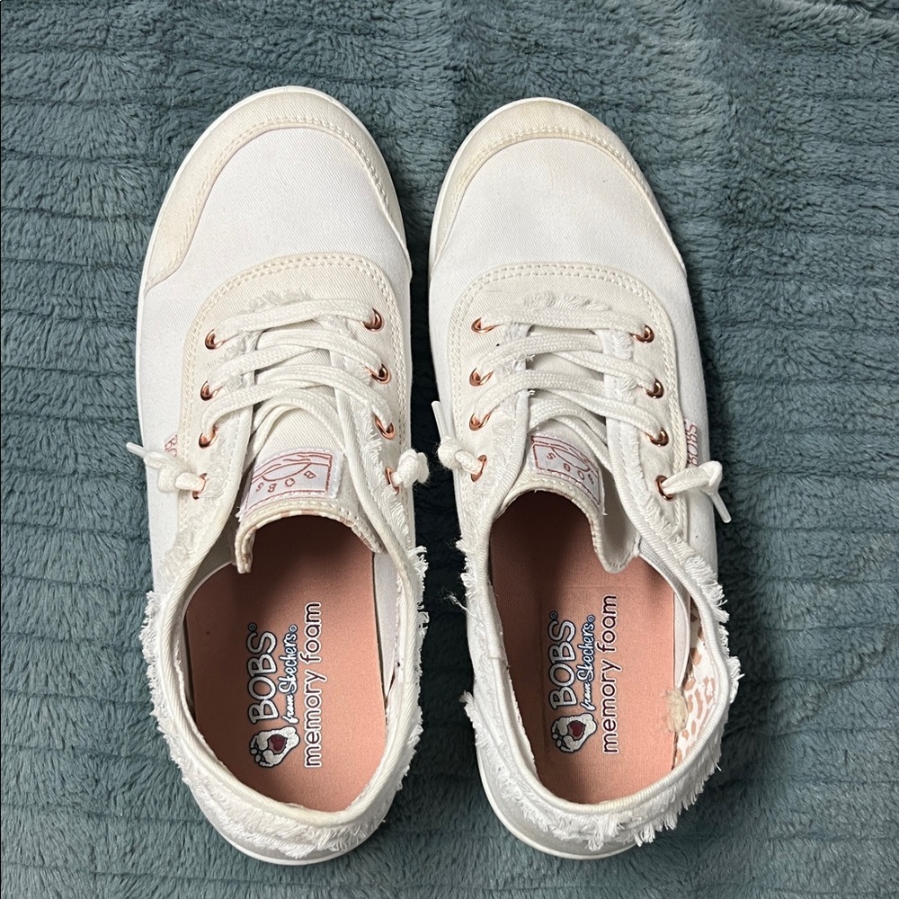Skechers Women's White and Rose gold Sneakers